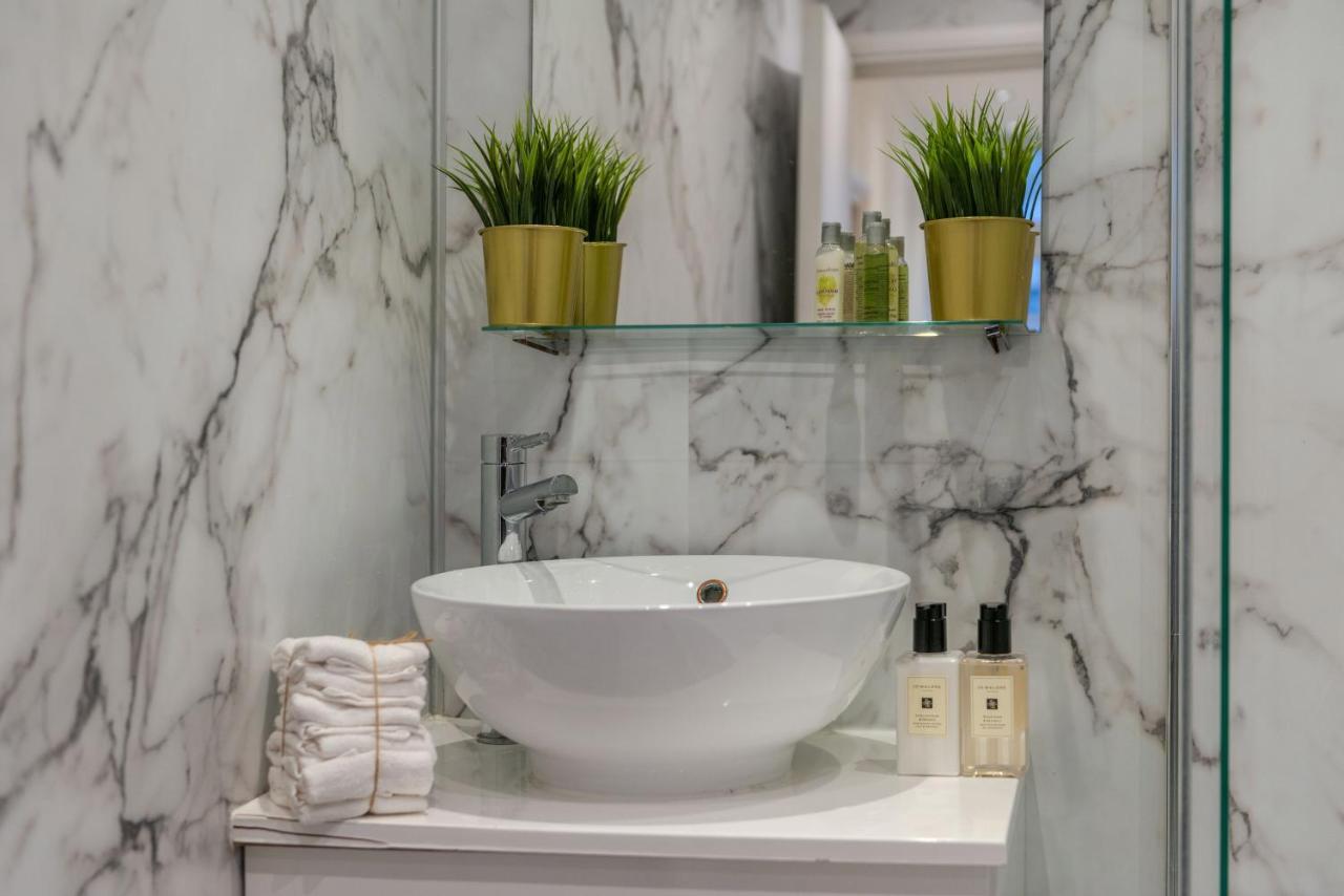 Three-Bedroom Bliss In London Town Esterno foto