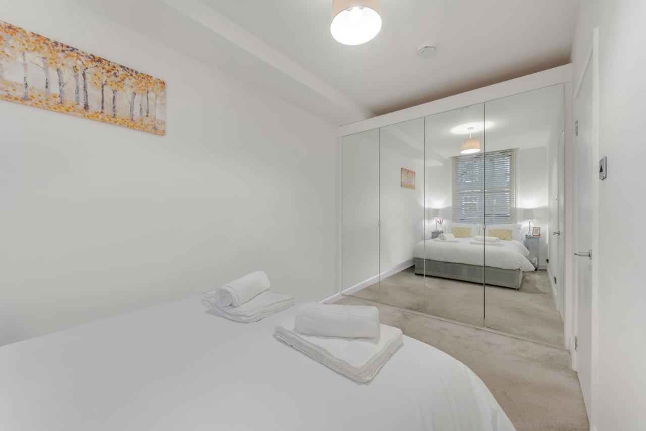 Three-Bedroom Bliss In London Town Esterno foto