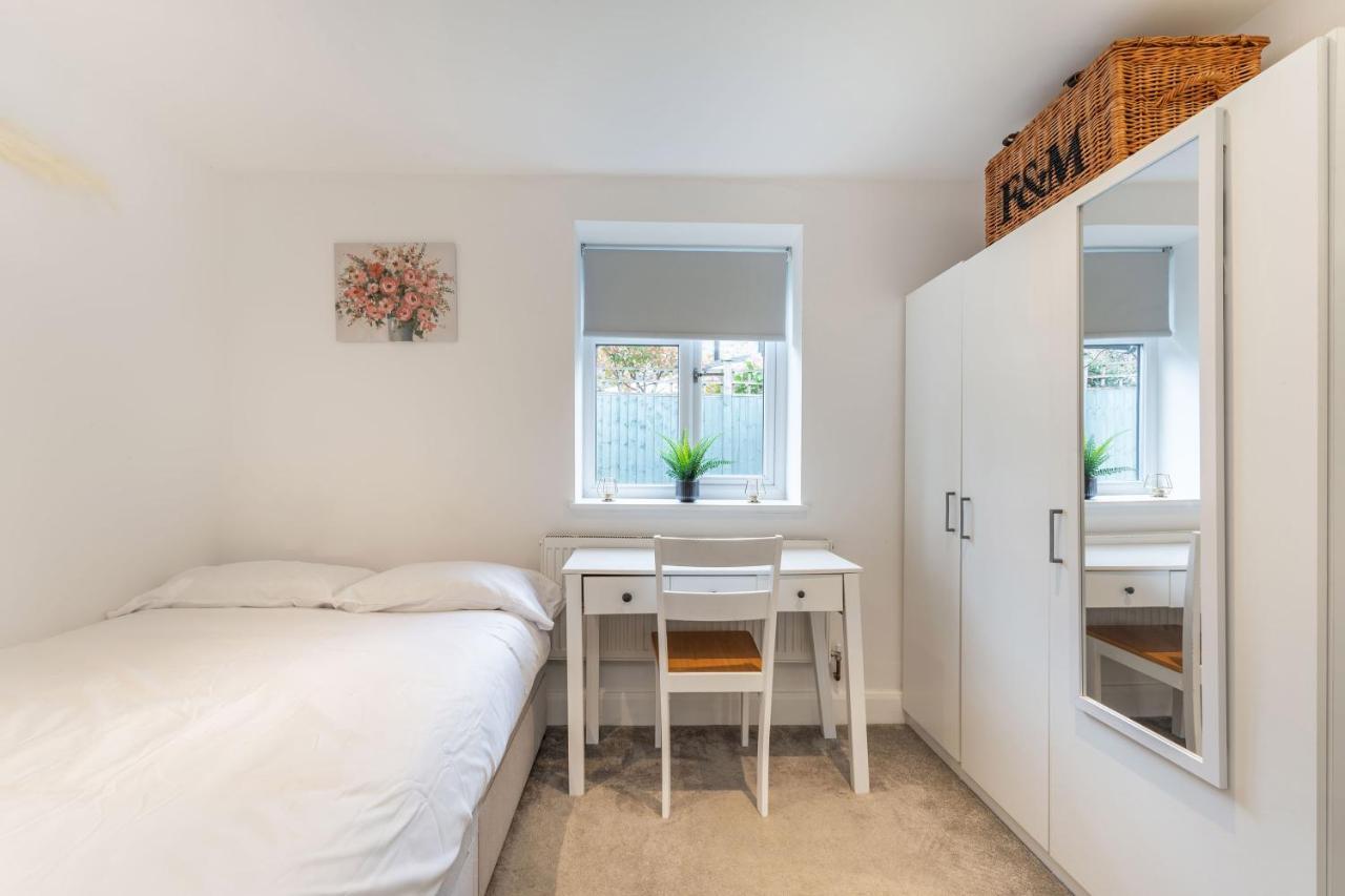 Three-Bedroom Bliss In London Town Esterno foto